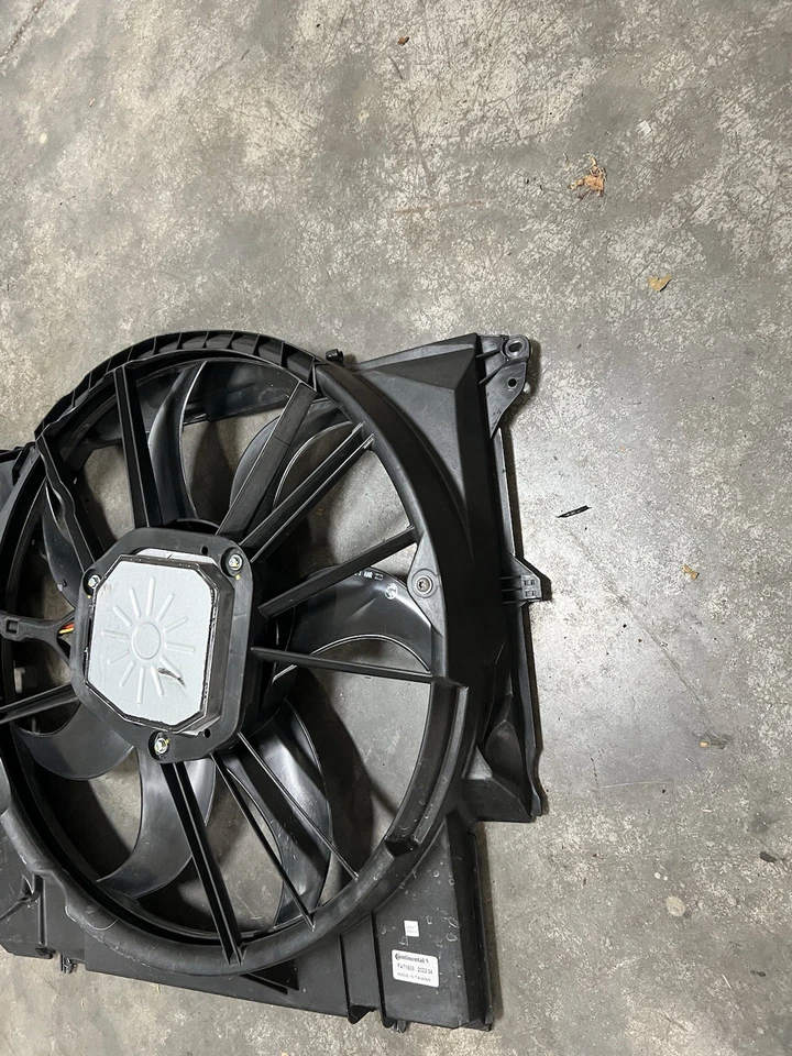 Conjunto de ventilador de refrigeración de motor VDO genuino OEM para BMW E90 E92 N54 135i 335i es X1 Foto 4 de 4