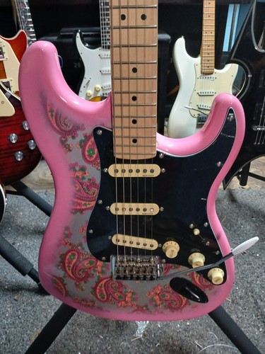 Fender-MadeinUSA-NOT-great pretender  PAISLEY-left hand neck finish this project - Picture 2 of 8