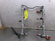 90 - 97 LEXUS LS400 FUEL RAIL WITH INJECTOR