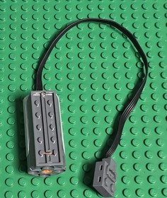 Lot LEGO Power Functions 2 M Motor AA Battery Box 8881 Technic * TESTED* 