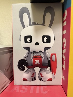 Superplastic 8 in Guggimon  Walt  Edition Limited to 333