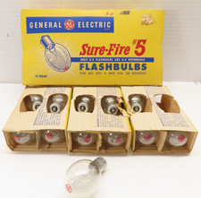 Vintage General Electric Sure Fire Flash Bulbs 5  25 Sockets Lot 12ct D4526