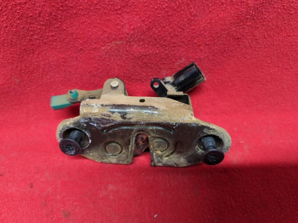 2001 2002 2003 2004 年克莱斯勒 PT Cruiser Liftgate Hatch Trunk Latch 执行器 — 第 2/4 张图片