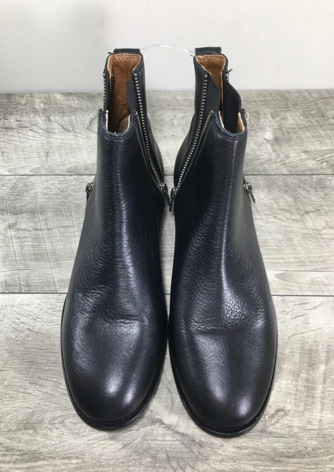 Mujer Frye 71718 Carly Cremallera Chelsea Negro Cuero Botines Talla 9.5 L Nuevo Foto 3 de 4