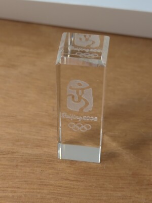 2008 BEIJING OLYMPICS MINI CRYSTAL GLASS  PAPERWEIGHT FUWA MASCOT  SC44