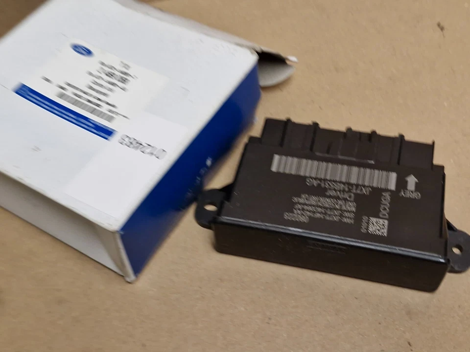 Ford Focus Mk4  Front Door Control ECU 2018-2023 2469058 JX7T-14B531-AG Genuine - Image 2 of 4