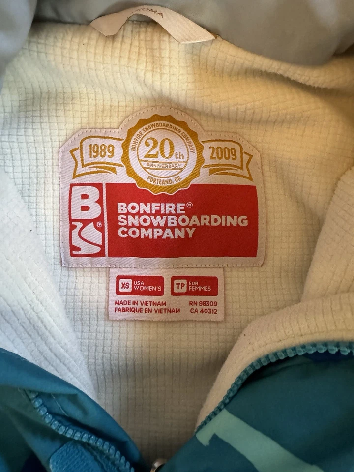 Women’s Bonfire Snowboarding Company Jacket Blue Stripes XS - Image 3 of 4
