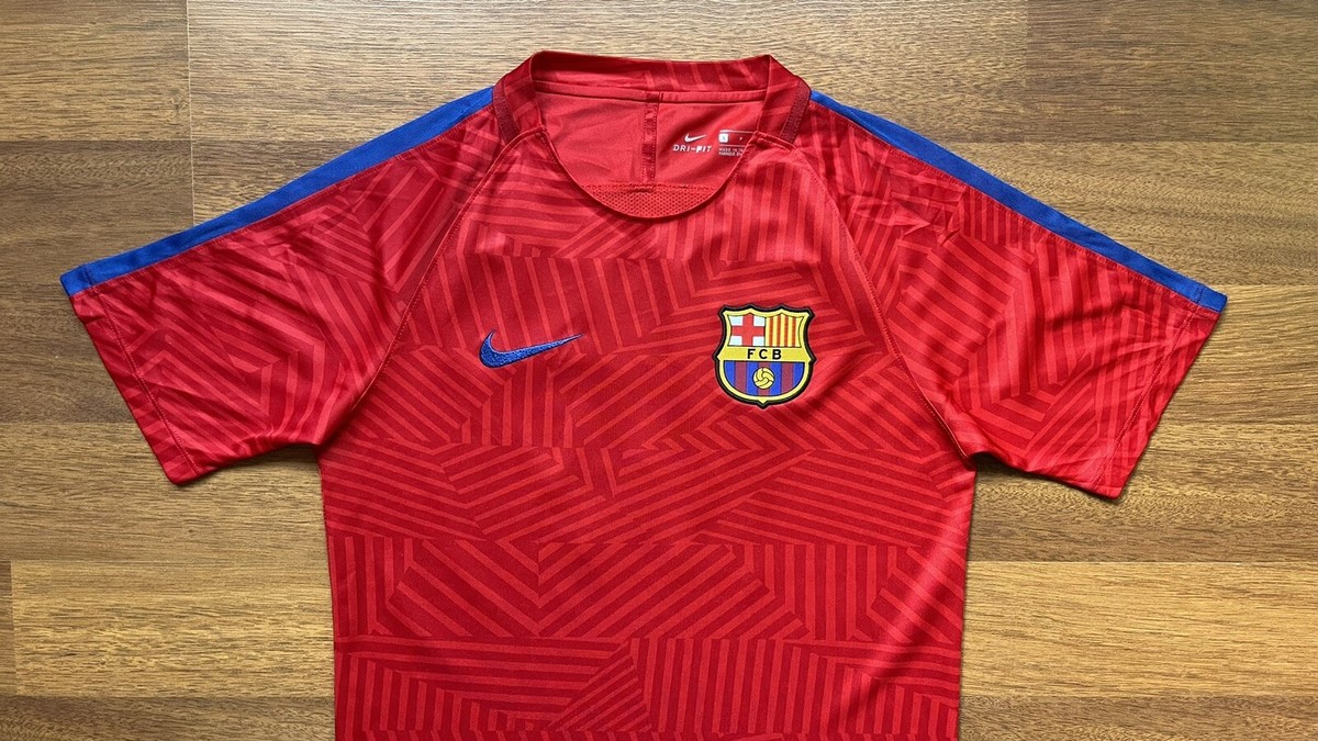 BARCELONA NIKE 2016/2017 FOOTBALL SOCCER WARM UP JERSEY SIZE “S