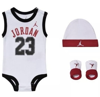 nike infant gift set