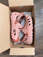 Crocs Salehe Bembury X The Pollex Clog Pale Blush Kuwata Men s 8 Women s 10