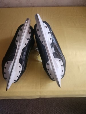 Bauer Supreme Shadow Senior Ice Hockey Skates, Fit 2, Size 8.5 US