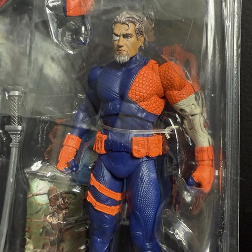 DC Rebirth Page Punchers Deathstroke 7" Action Figure Mcfarlane - Picture 2 of 3