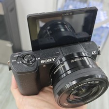 Sony Alpha a5100 24.3MP BLack Mirrorless Digital Camera w/16-50mm Lens 95 New