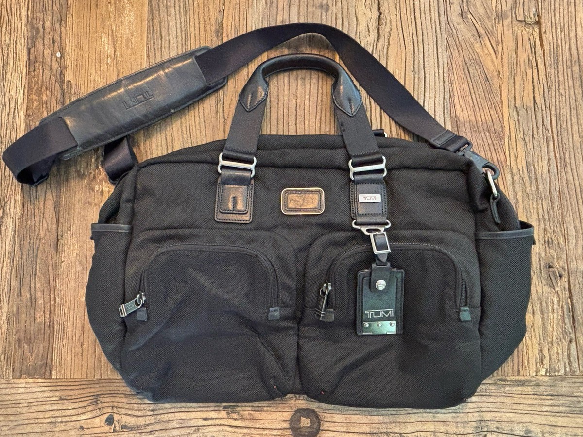 TUMI Alpha Bravo Everett Essential Black Ballistic Nylon