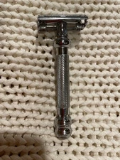 Parker 99R Safety Razor & 5 Double Edge Blades - Heavyweight Butterfly Open