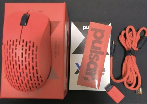 Pulsar Xlite Wireless Gaming Mouse Red Ultra Light Japan Model Rare - Afbeelding 3 van 3