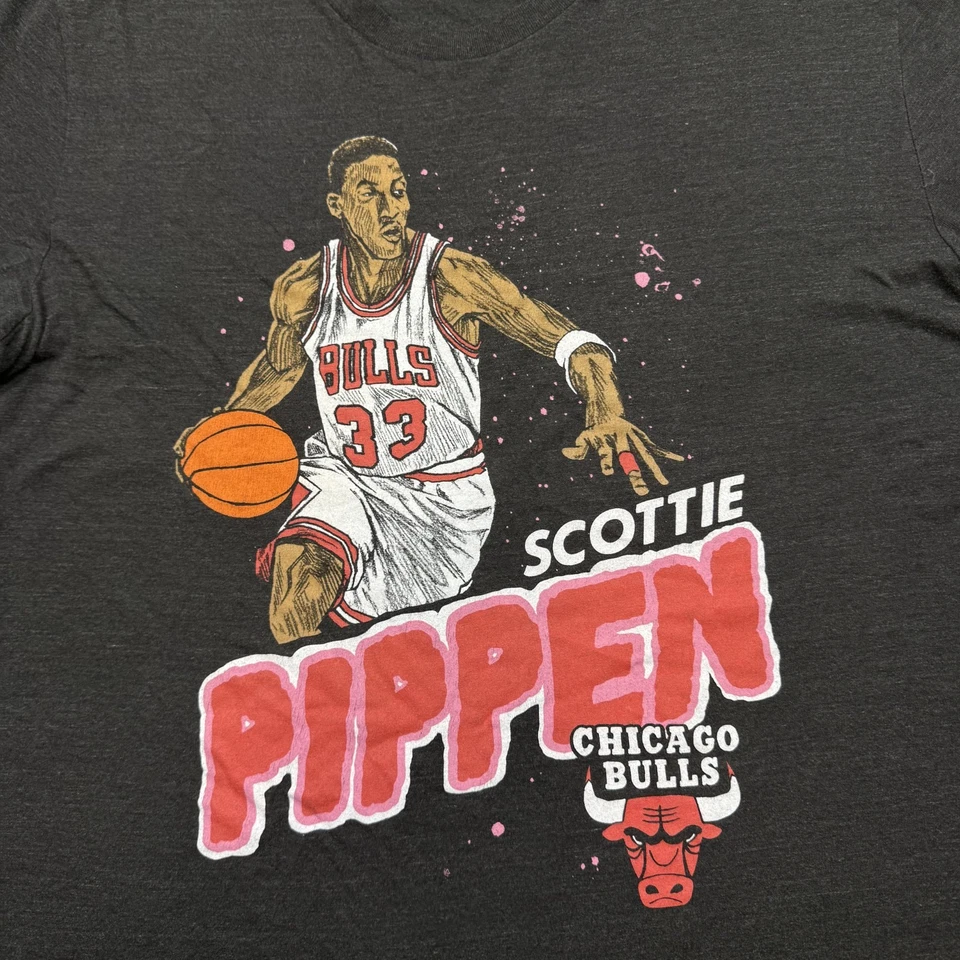 Camiseta Homage Scottie Pippen Gráfica Para Hombre Talla XL Negra Manga Corta Bulls Foto 4 de 4