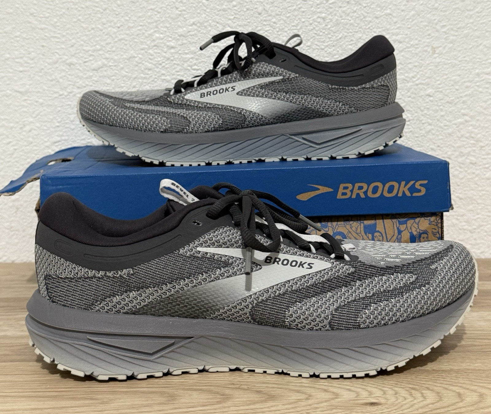 SAOLA Scarpe da corsa Brooks uomo Revel 7 1104351D014 grigio sneakers taglia 9