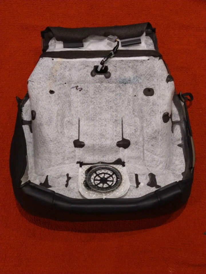 OEM JEEP CHEROKEE SEAT CUSHION, WITH LEATHER, HEATER/COOLER PAD 68280923AA - Image 2 of 4