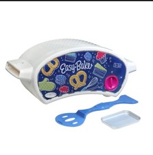 Easy-Bake Ultimate Oven Creative Baking Toy