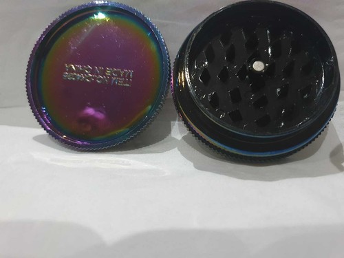Magnectic Rainbow plastic Grinder three Parts Original Shark Teeth - Picture 6 of 6