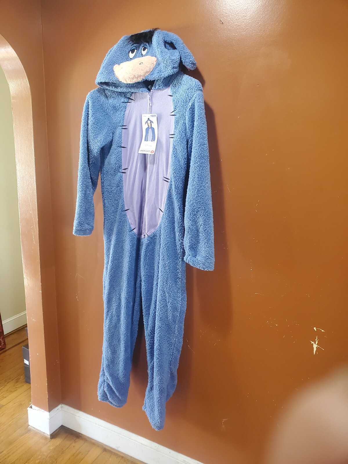 Picture 2 of 2
