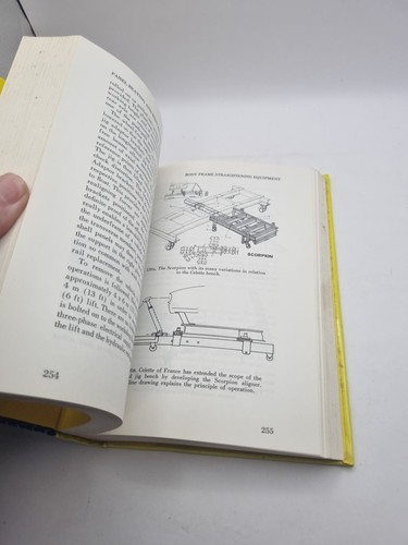 Panel Beating & Body Repairing Wait Donald Hardback 445 pages Car Body Repairs - Picture 5 of 17