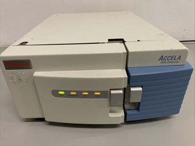 Thermo Scientific Accela PDA Detector HPLC-UHPLC - Powers On