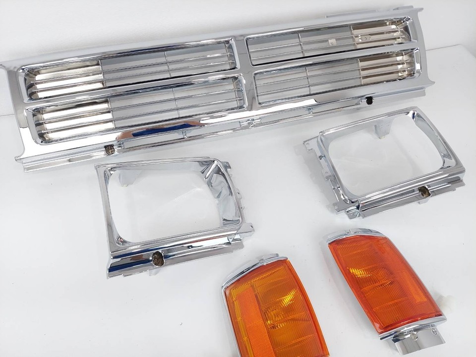 Front grill for TOYOTA Hilux V Pickup 2.4 D 4WD 79 hp Diesel 58 kW 1994