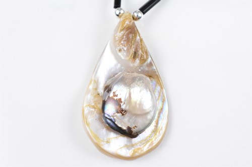 Handmade Studio Mother of Pearl Freshwater Pearl Necklace Sterling 21 in