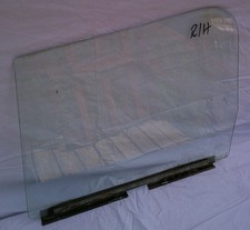 1962-1980 Mgb Original Door Window Glass Right Hand Side No Tint Oem Part 1962-1980 Mgb Original Door Window Glass Right Hand Side No Tint Oem Part