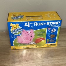 ZHU ZHU PUPPIES - 4 PIECE RUN AND ROMP ACTION SET BEACH BALL NEW