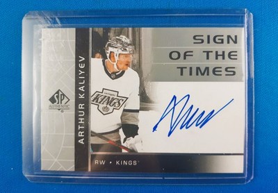 2022-23 Upper Deck SP Authentic  Arthur Kaliyev Autogram, Eishockey NHL ,