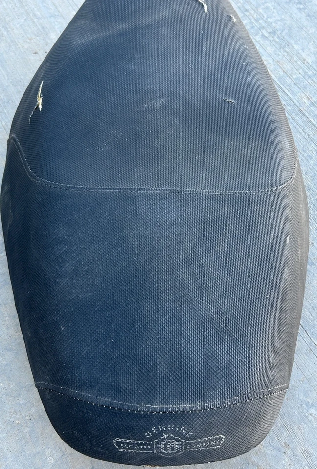 Scooter Co Buddy 125 2012 PGO genuino compartimento de asiento maletero tapa cubierta superior Foto 2 de 4