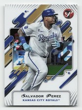 2025 Topps Pristine #117 Salvador Perez