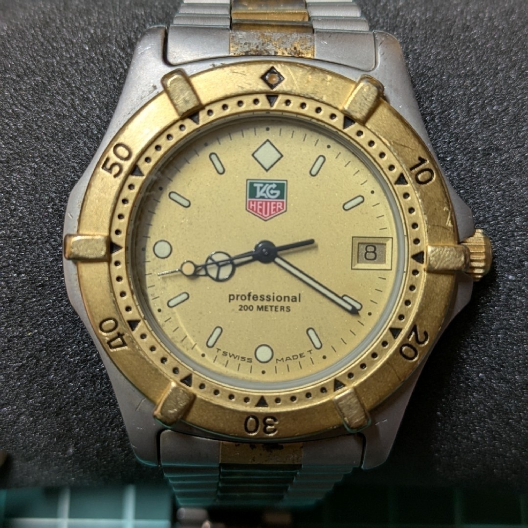 TAG Heuer 2000 Gold Unisex Adult Watch - 964.006 for sale TAG Heuer 2000 Gold Unisex Adult Watch - 964.006 for sale