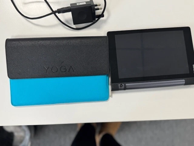 Lenovo Yoga Tab 3 YT3-850F 8", Wi-Fi, 16GB Storage - Android Tablet, Black - Image 4 of 4