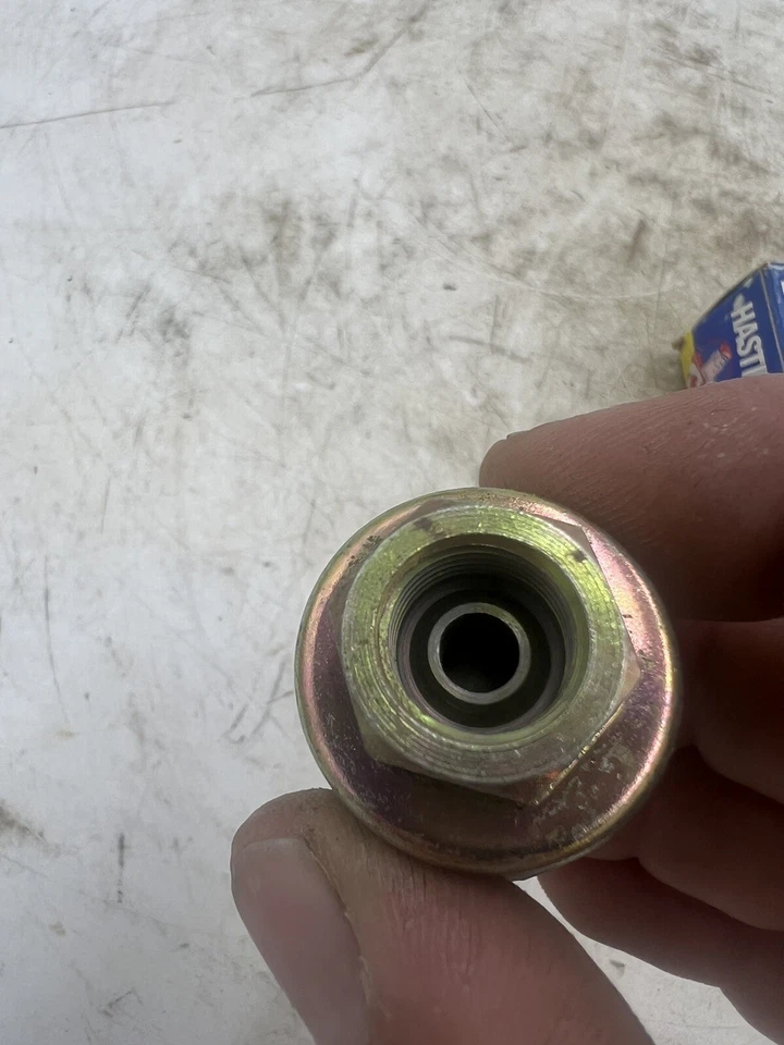 Filtro de combustível Hastings gasolina GF-103. NOS - Imagem 3 de 4