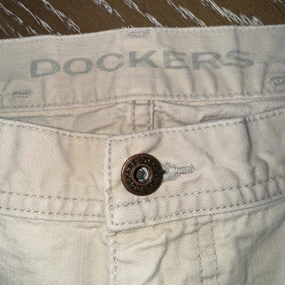 Pantalones de mezclilla Dockers para hombre 36x32 marfil algodón elástico 5 bolsillos pierna recta EXCELENTE Foto 3 de 4