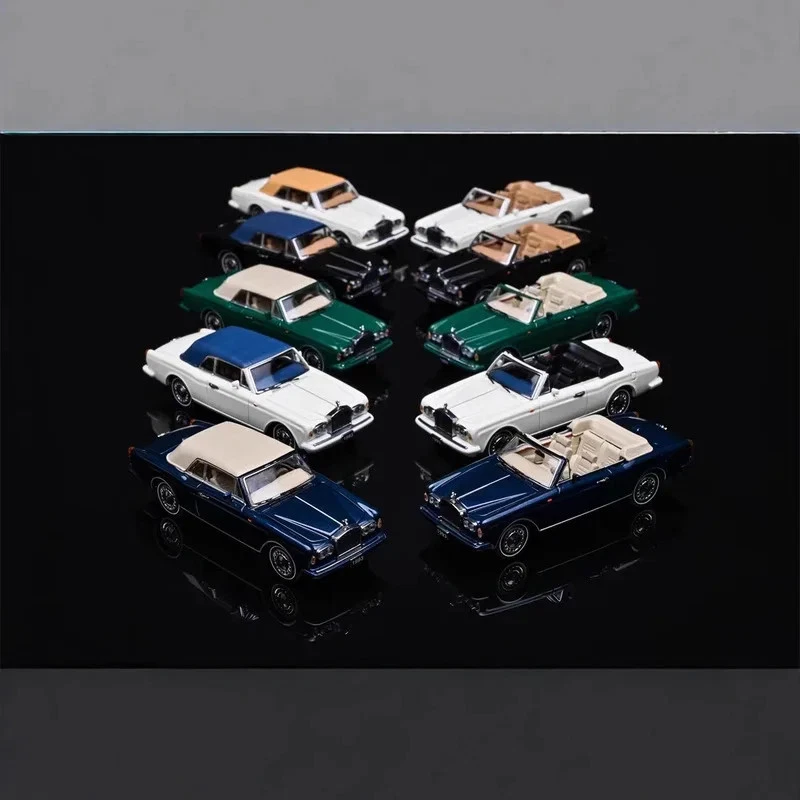  GFCC 1:64 Rolls Royce Corniche 1993 Classic Car Alloy Miniature Diecast Model  - Image 2 of 4