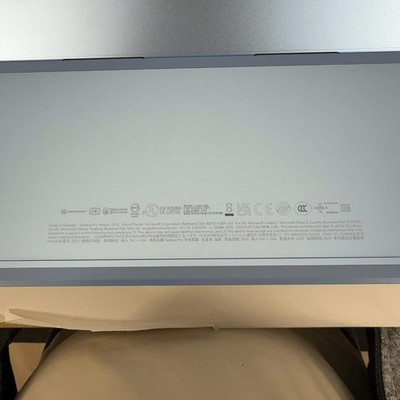 Microsoft Surface Pro 11 2076 13