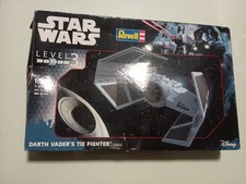 Revell 03602 Star Wars Tie-Fighter Darth Vade...