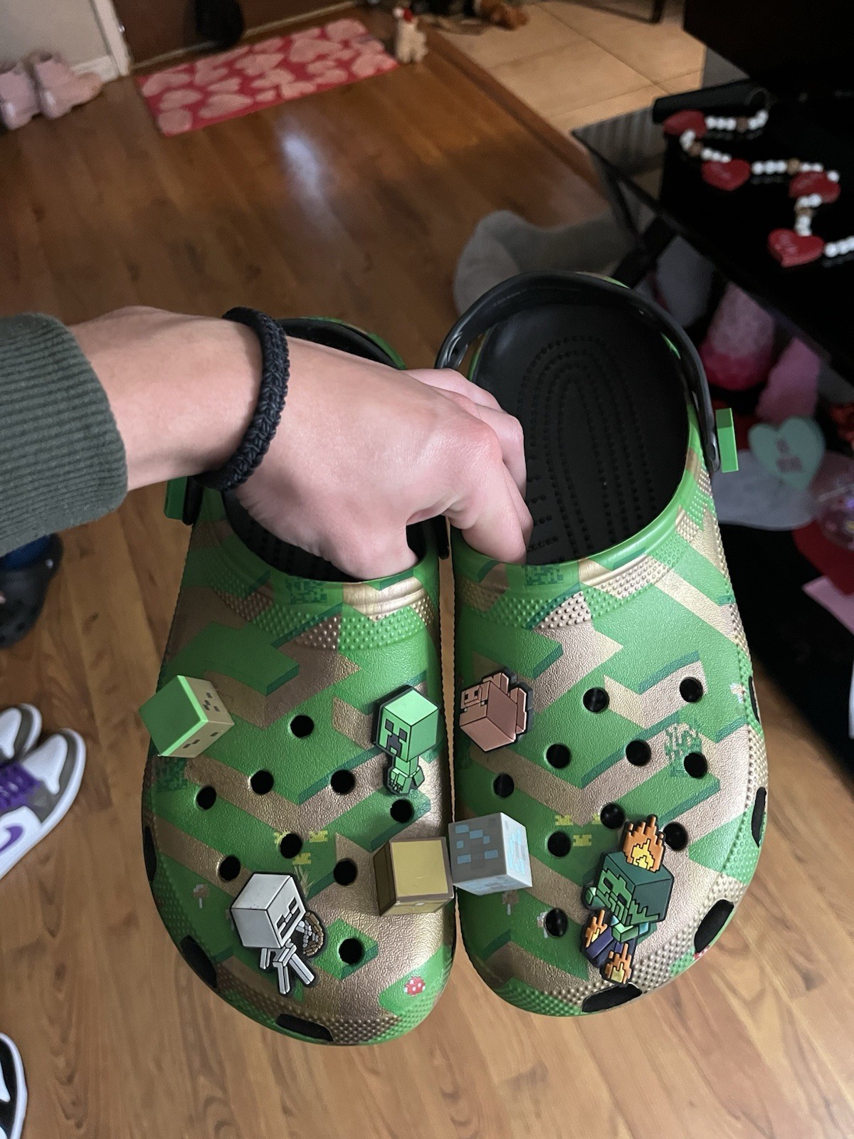 Crocs Minecraft Green Geometric Pattern Men's Clo… - image 2