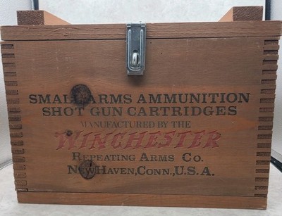 Winchester Repeating Arms Co Wooden Ammunition Box Ammo Solid Wood Locking Latch