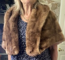 Beautiful Mink Cape M-l