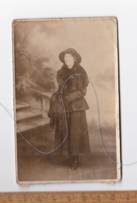 Vintage Foto Edwardianische Dame Fell Muff & Schal schöne Mütze Album Füller 
