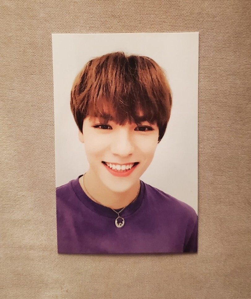 Seventeen ideal cut trading card Vernon Official Photocard #62