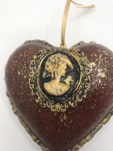 hand decorated hanging heart - Picture 3 of 10