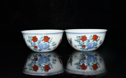 3.4” Chinese Porcelain Ming Chenghua Bucket Color Horse with Chicken Design - Picture 4 of 9