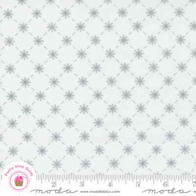 Moda MERRYMAKING 48345 11M  White Snow Metallic GINGIBER Quilt Fabric CHRISTMAS